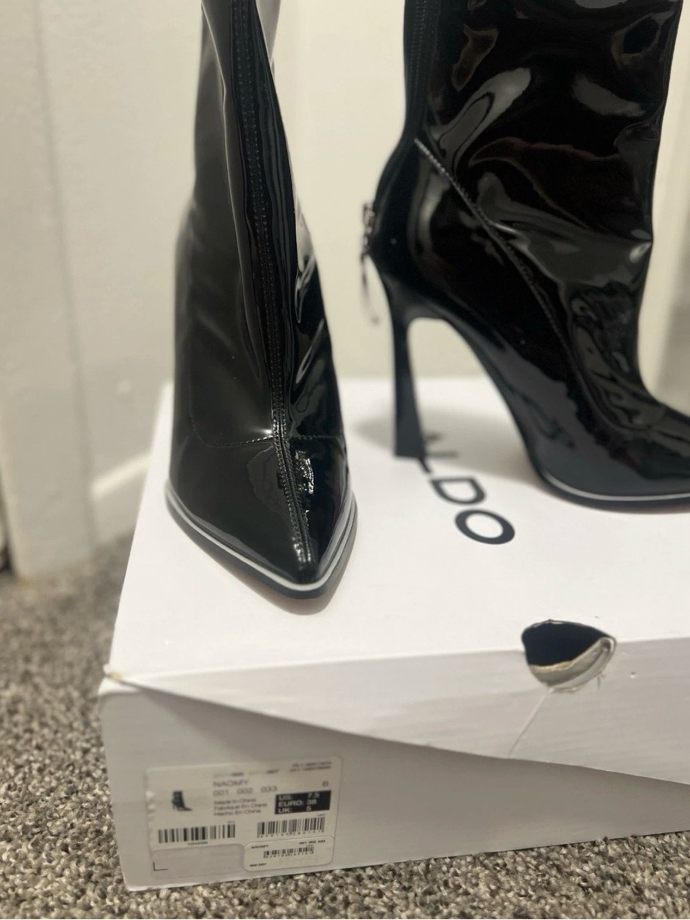 Aldo Black Patent Pointed Toe Stiletto Ankle Boots - Picture 3 of 3